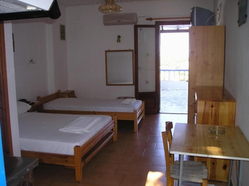 Ethra Hotel Patitírion Exterior photo